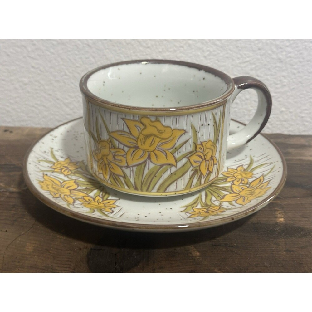 Otagiri MCM Speckled Stoneware Large Soup Mug W Saucer Daffodils Design